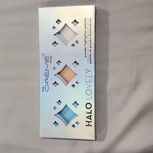 The Creme Shop highlighter palette - Picture 1 of 1